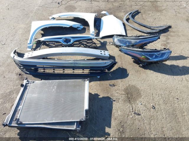 5TDFZRBH2NS216055 Toyota Highlander Platinum