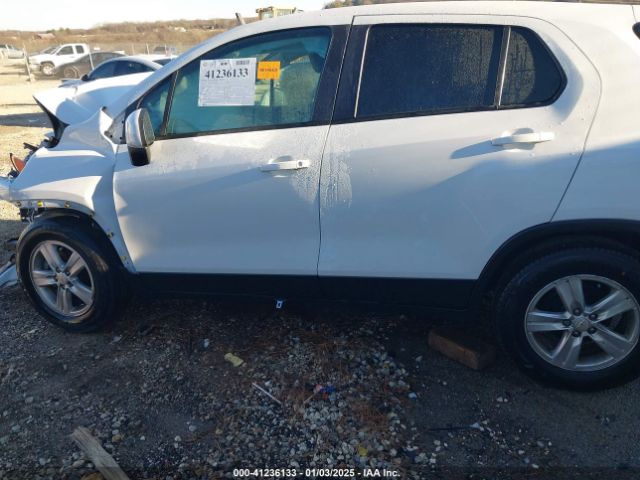 KL7CJKSB0LB044235 Chevrolet Trax Fwd Ls