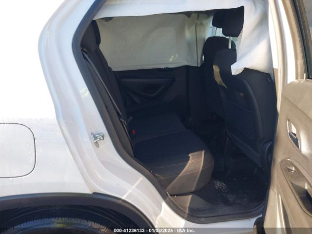 KL7CJKSB0LB044235 Chevrolet Trax Fwd Ls