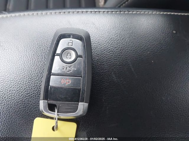 3FA6P0HD1LR260446 Ford FUSION SE