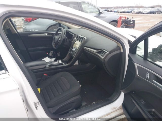 3FA6P0HD1LR260446 Ford FUSION SE