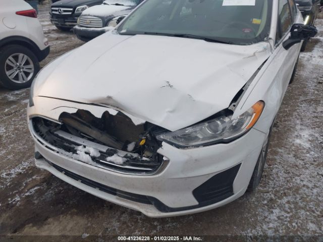 3FA6P0HD1LR260446 Ford FUSION SE