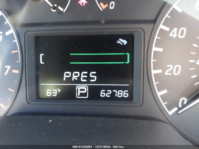 Nissan SENTRA S 2017 3N1AB7AP9HY360813 Image 15