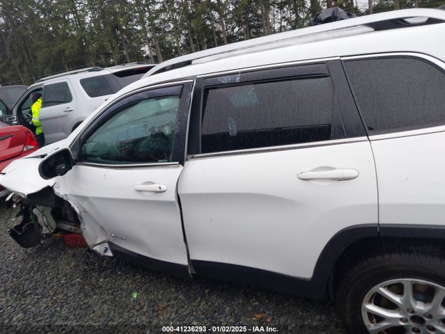 Jeep Cherokee Latitude 2016 1C4PJMCB2GW197146 Image 15
