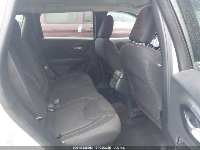 Jeep Cherokee Latitude 2016 1C4PJMCB2GW197146 Image 8