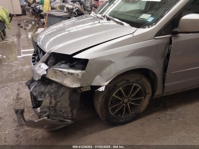 2C4RDGCGXHR603780 Dodge Grand Caravan Sxt
