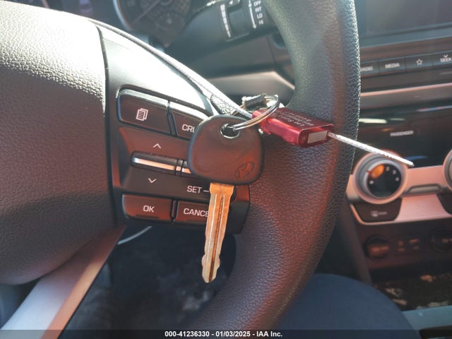 Hyundai ELANTRA SEL 2019 5NPD84LF8KH484569 Image 11