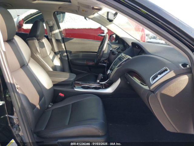 19UUB1F30FA028887 Acura TLX