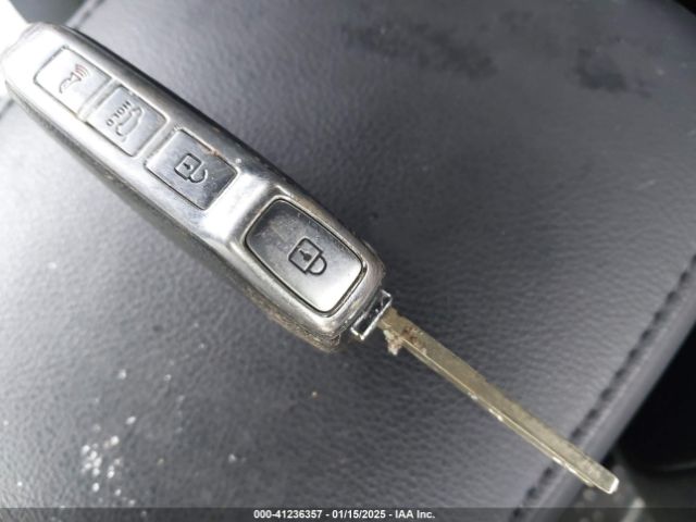 KNDJ23AU7M7738344 KIA SOUL LX