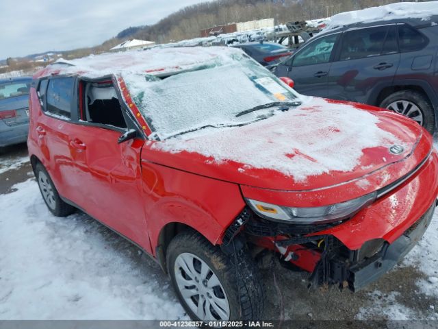 KNDJ23AU7M7738344 KIA SOUL LX