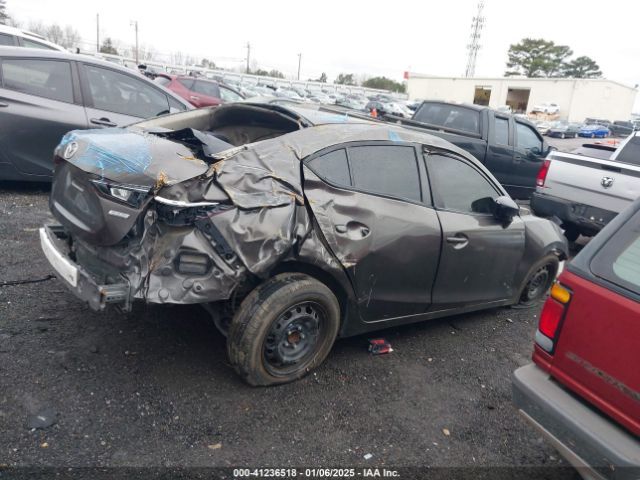 JM1BM1T7XE1149383 Mazda Mazda3 I Sv