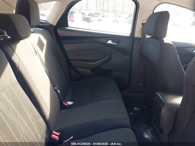 Ford FOCUS SE 2016 1FADP3K21GL335652 Image 8