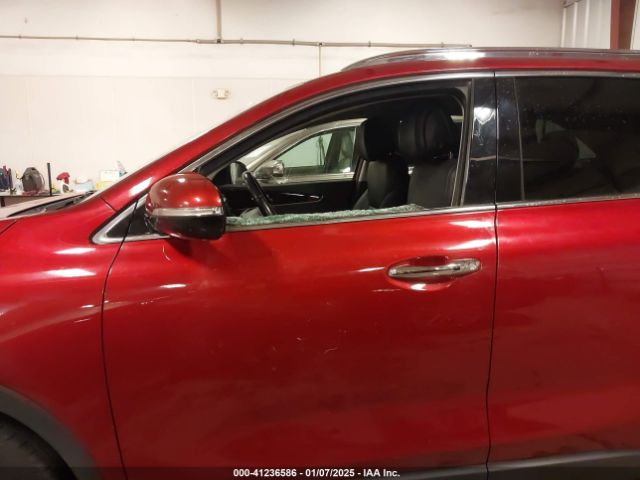5XYPHDA51GG081832 KIA Sorento 3.3l Ex