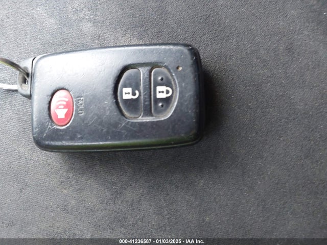 Toyota Prius V Two 2014 JTDZN3EU0E3334590 Image 11