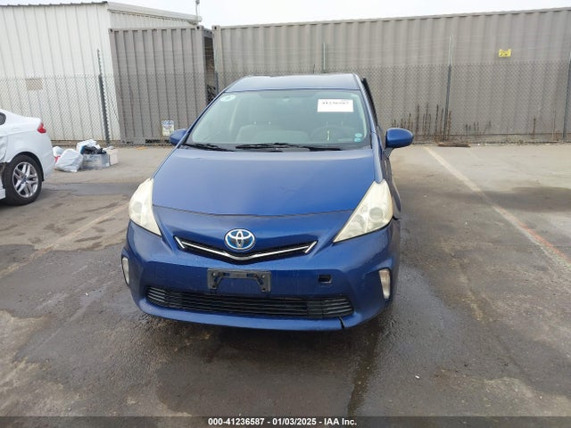 Toyota Prius V Two 2014 JTDZN3EU0E3334590 Image 12
