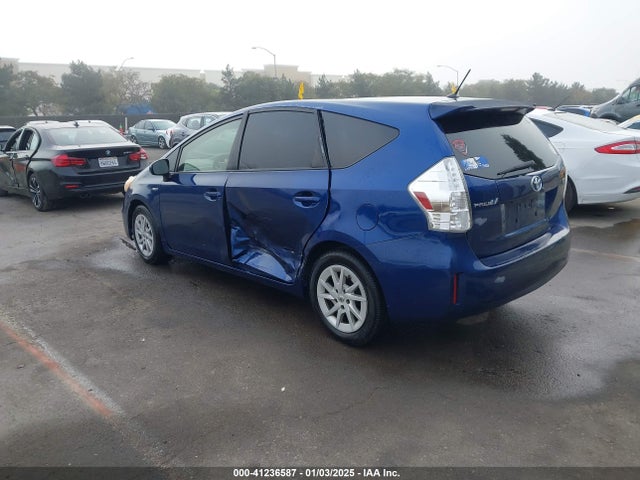 Toyota Prius V Two 2014 JTDZN3EU0E3334590 Image 3