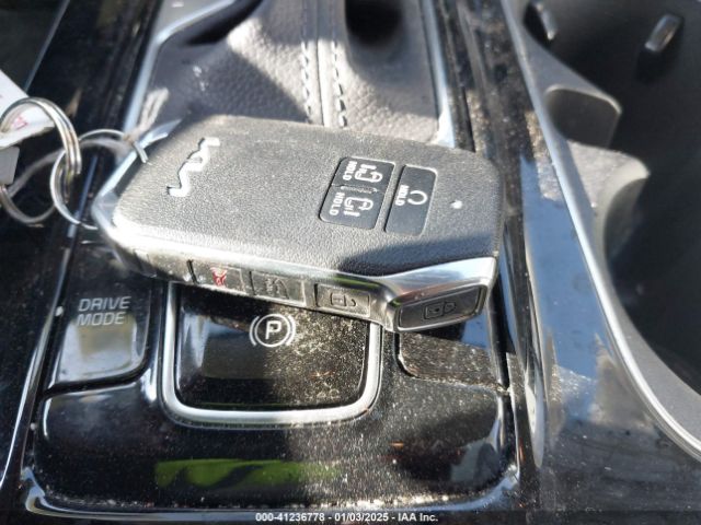 KNDNC5H34P6240247 KIA Carnival Mpv Ex