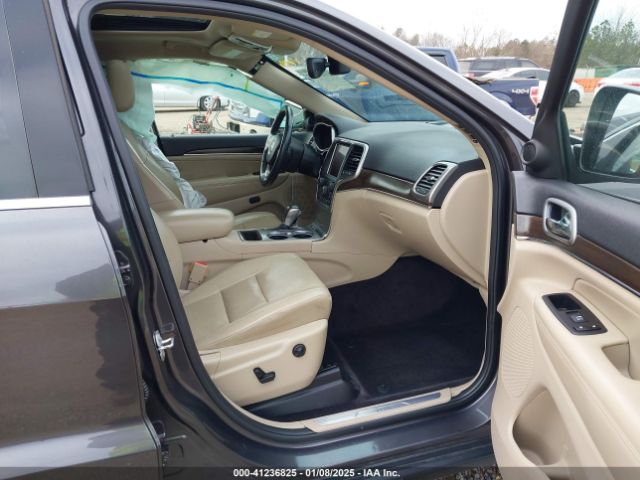 1C4RJEBG3JC140832 Jeep Grand Cherokee Limited 4x2
