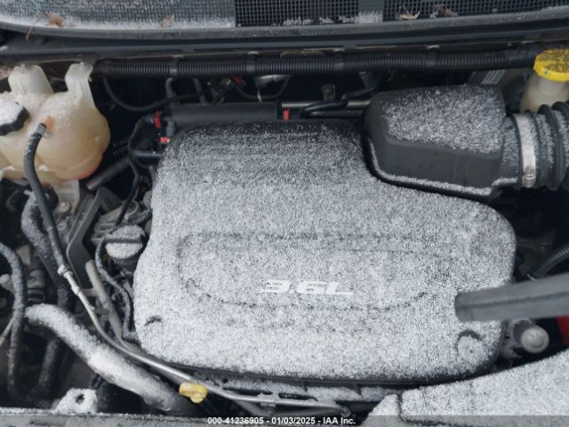 2017 CHRYSLER PACIFICA 2C4RC1DG2HR635170 Photo 9