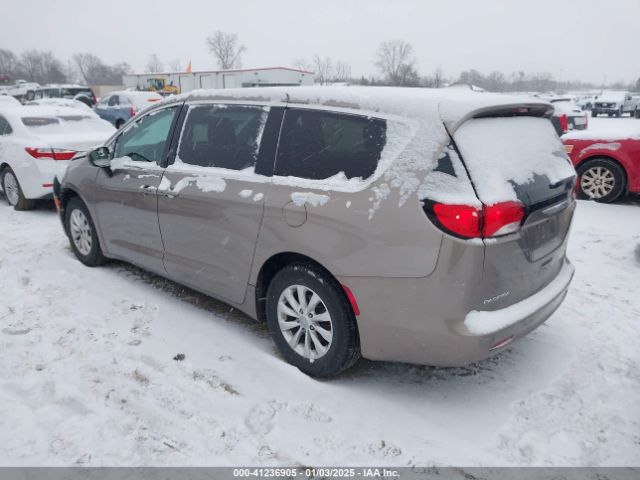 2017 CHRYSLER PACIFICA 2C4RC1DG2HR635170 Photo 2