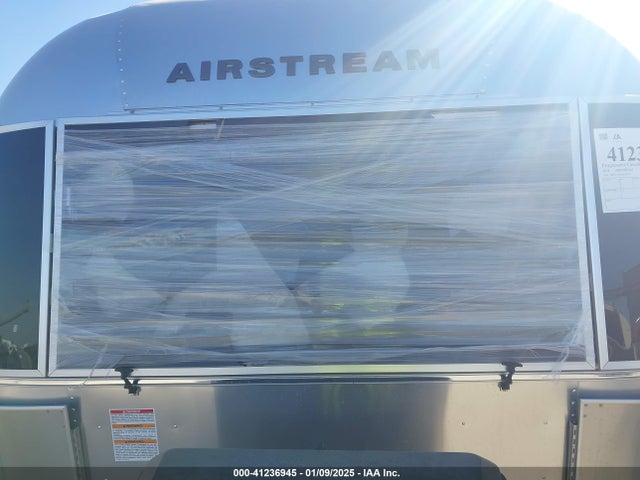 1STC9YP21RJ573376 Airstream Flying Cloud