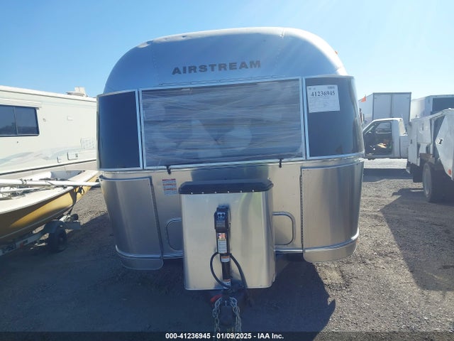 1STC9YP21RJ573376 Airstream Flying Cloud