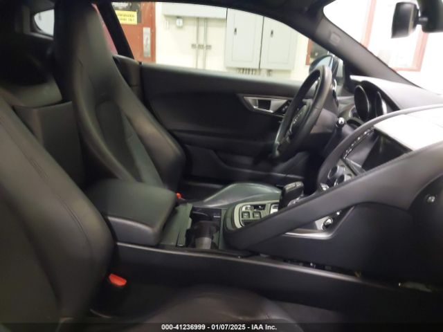 2017 JAGUAR F-TYPE SAJWA6AT3H8K40581 Photo 7