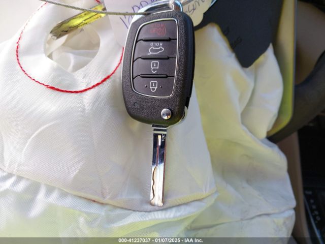 KM8J33A4XGU202714 Hyundai TUCSON SE