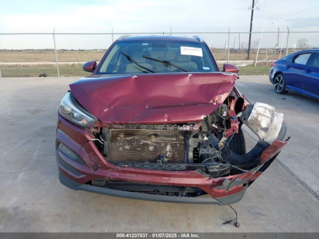 KM8J33A4XGU202714 Hyundai TUCSON SE