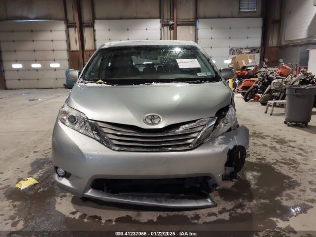 5TDYZ3DC8HS769921 Toyota Sienna Xle/limited