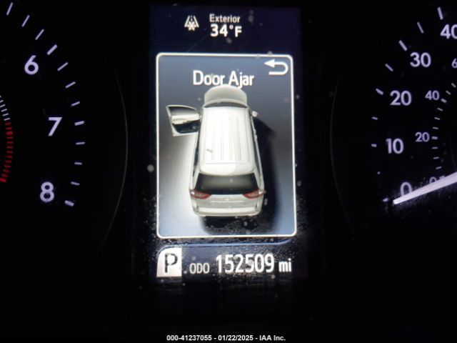 5TDYZ3DC8HS769921 Toyota Sienna Xle/limited