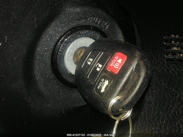 5YFBURHE0HP611195 Toyota COROLLA SE