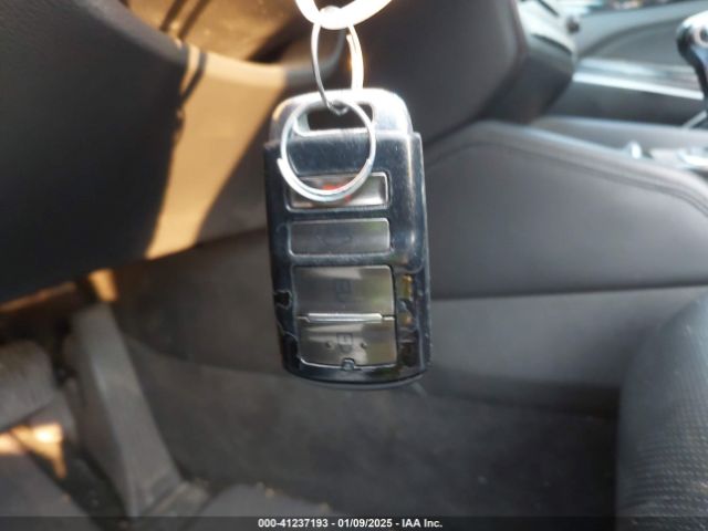 KNALC4J11H5072467 KIA Cadenza Limited