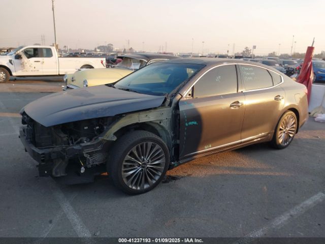 KNALC4J11H5072467 KIA Cadenza Limited