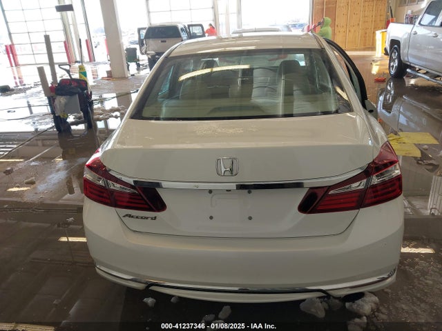 Honda ACCORD LX 2017 1HGCR2F39HA263787 Image 16