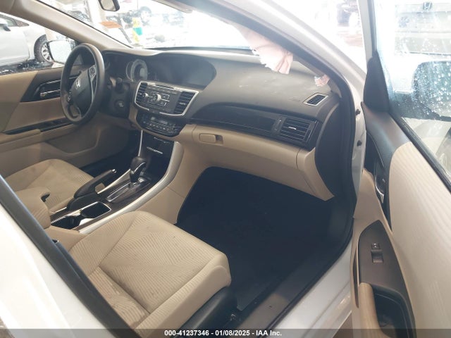 Honda ACCORD LX 2017 1HGCR2F39HA263787 Image 5