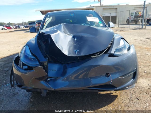 7SAYGDEF8PA048702 Tesla Model Y Performance Dual Motor All-wheel Drive