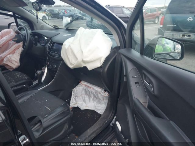 2022 CHEVROLET TRAX KL7CJPSM6NB519002 Photo 4