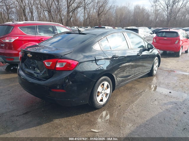 1G1BC5SM4H7270096 Chevrolet Cruze Ls Auto