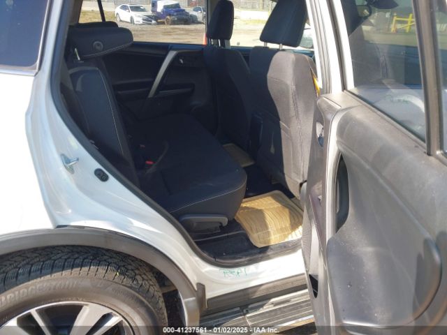 JTMWFREV8JJ201349 Toyota Rav4 Adventure/xle