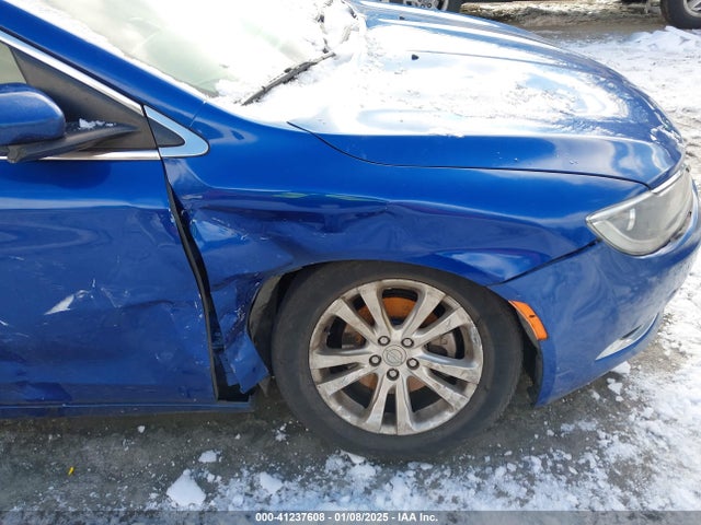 Chrysler 200 Limited 2015 1C3CCCAB9FN718488 Image 17