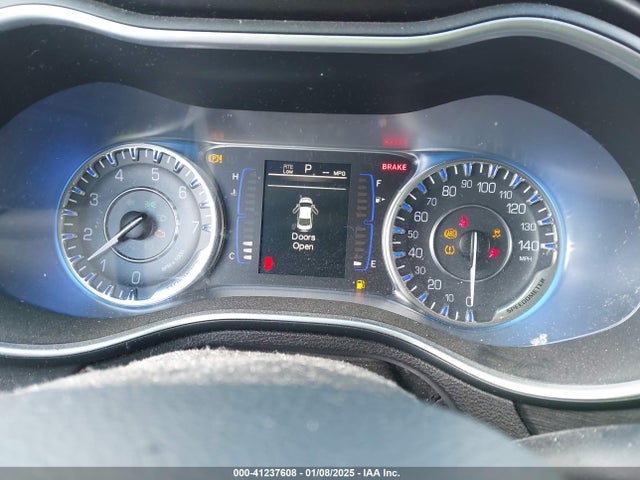 Chrysler 200 Limited 2015 1C3CCCAB9FN718488 Image 7