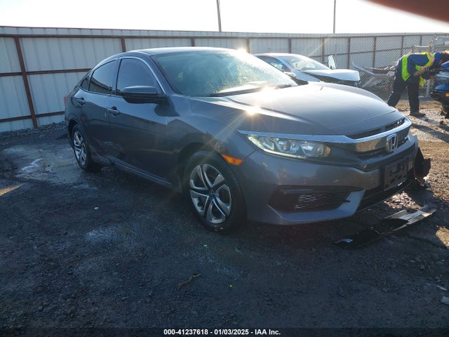 Honda Civic Lx 2018 2HGFC2F55JH546825 Image 1