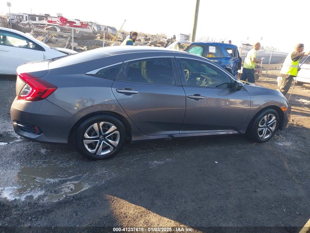 Honda Civic Lx 2018 2HGFC2F55JH546825 Image 14