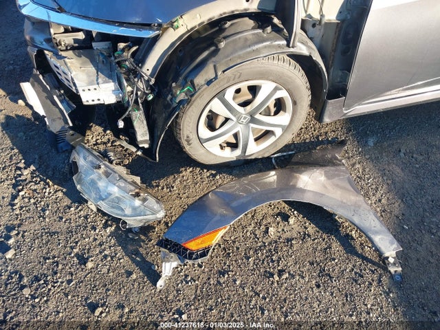 Honda Civic Lx 2018 2HGFC2F55JH546825 Image 12