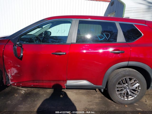 5N1BT3AB6PC908636 Nissan Rogue S Intelligent Awd