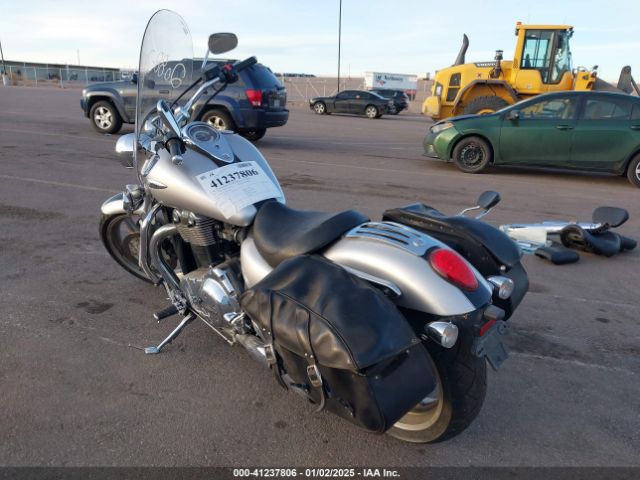 2010 TRIUMPH MOTORCYCLE THUNDERBIRD SMTB00TL0AJ431482 Photo 2
