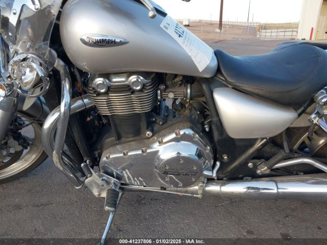2010 TRIUMPH MOTORCYCLE THUNDERBIRD SMTB00TL0AJ431482 Photo 8