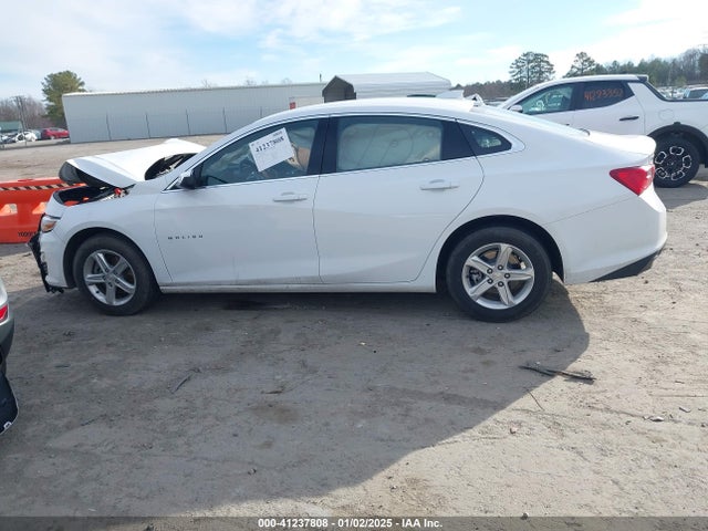 1G1ZD5ST3RF123097 Chevrolet Malibu Fwd 1lt