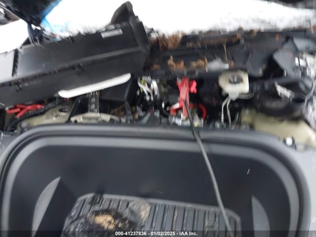 2024 TESLA MODEL Y 7SAYGDEE8RF084001 Photo 9